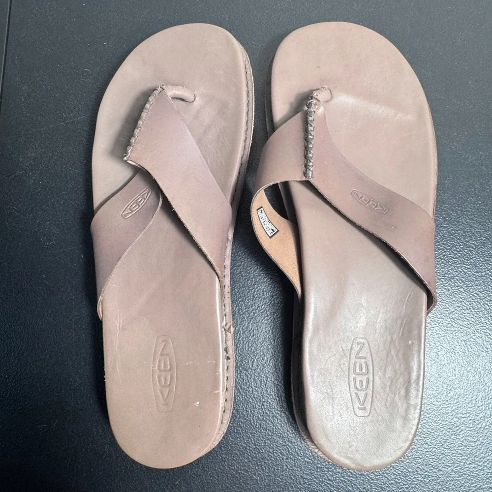 KEEN Alman Brown Leather Thong Flip Flop Sandals Mens 10.5 1010318